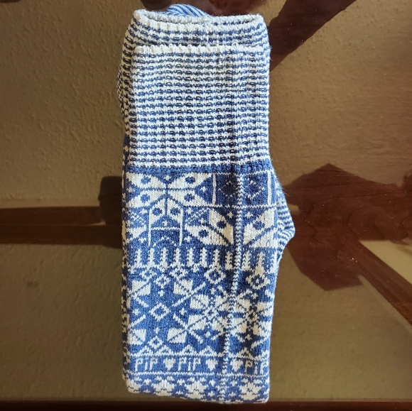 Blue and white thigh high socks - Picture 5 of 14